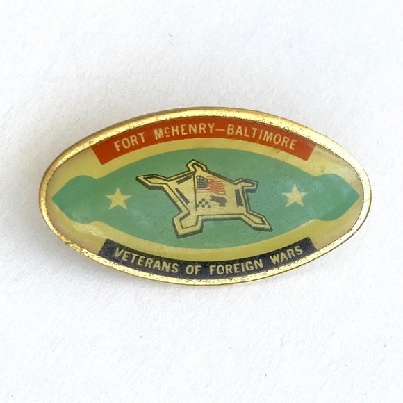 Vintage VFW Fort McHenry Baltimore Veterans of Foreign Wars Hat Lapel Pin 1.3” - Picture 2 of 4
